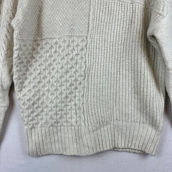 American Eagle Cream Knit Pullover Sweater 3D Print Womens Size S Grandmacore - Picture 3 of 11